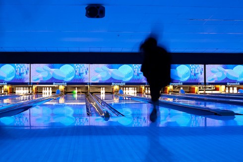 cosmic bowling cosmic bowling